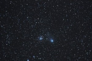 O cemeta Garrard xunto a M71 no ceo das Rías Baixas. (Astro fotografía de Pablo Martínez Alemparte)