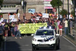 Saída da manifestación en Gondomar
