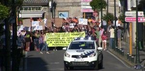 Saída da manifestación en Gondomar