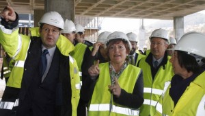 A conselleira de Sanidade nunha visita ás obras do novo Hospital de Vigo