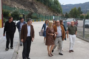 Fernando Guitián, Lucía Molares e mais autoridades do CEIP Chano Piñeiro e do Concello de Gondomar