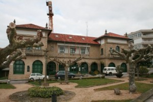 edificio_concello_grua_frente